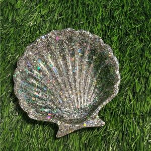 Hand Made - Sparkling Shell Trinket Dish🩶💖🐚